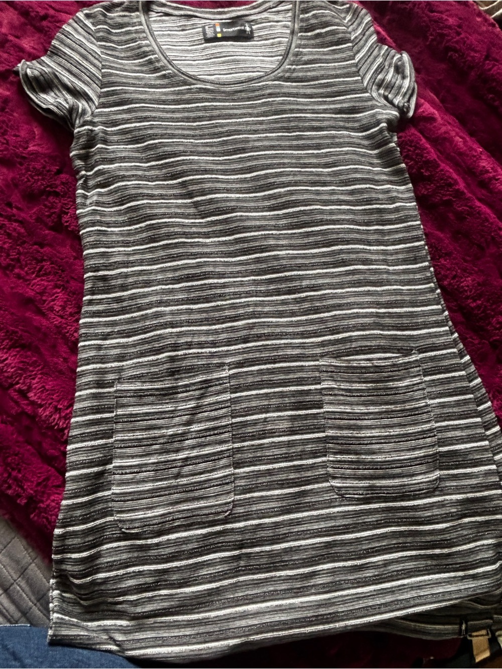 Smartwool women’s medium ' Gray and White Striped Pocket Dress